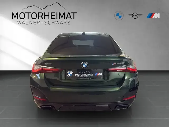 BMW 440