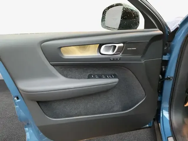 Volvo C40