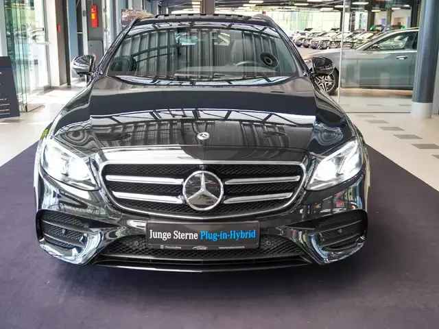 Mercedes-Benz E 300