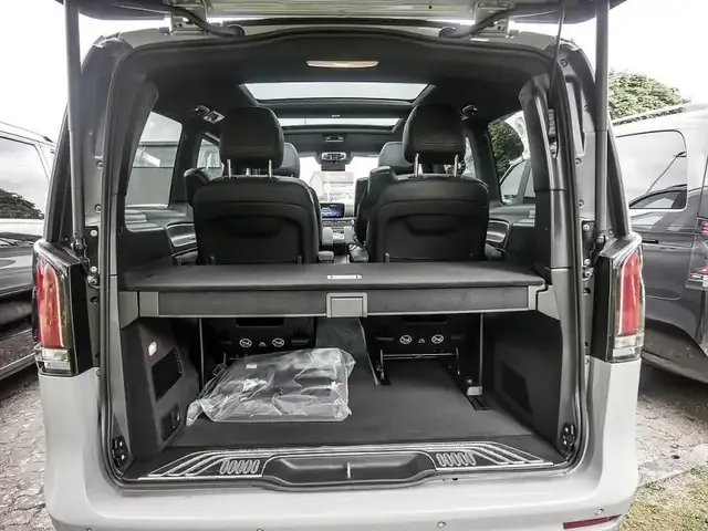 Mercedes-Benz V 250
