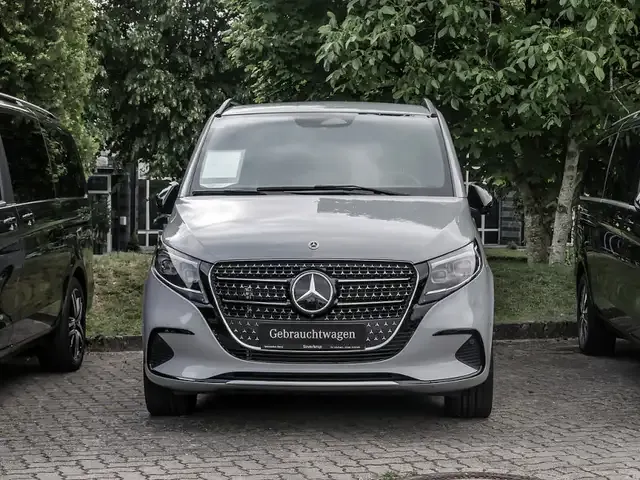 Mercedes-Benz V 250