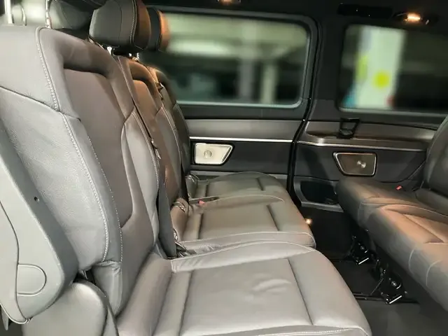 Mercedes-Benz V 250