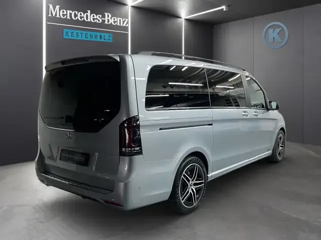 Mercedes-Benz V 250