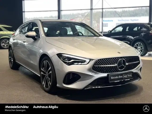 Mercedes-Benz CLA 180