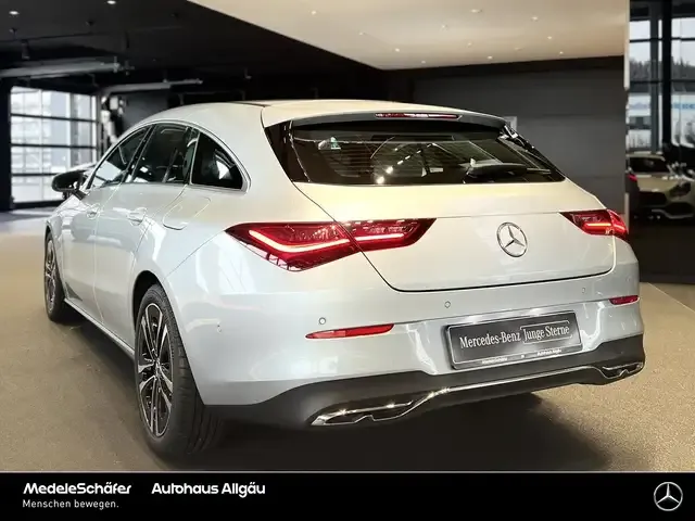Mercedes-Benz CLA 180