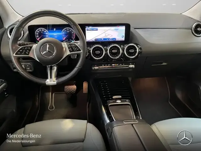 Mercedes-Benz GLA 180