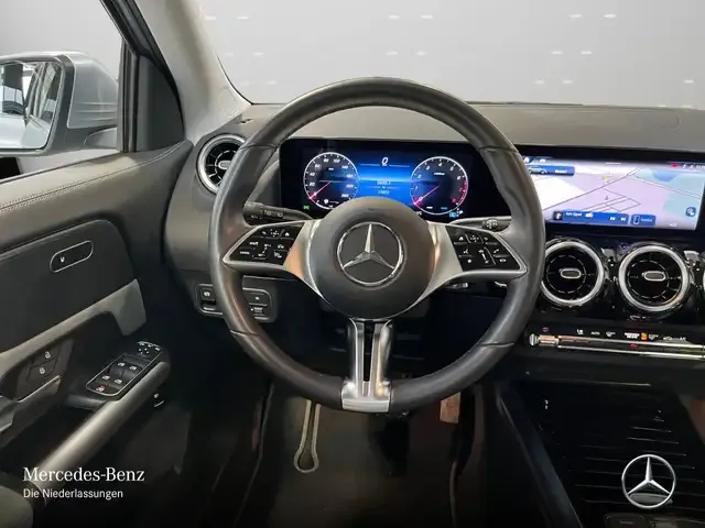Mercedes-Benz GLA 180