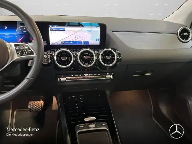 Mercedes-Benz GLA 180
