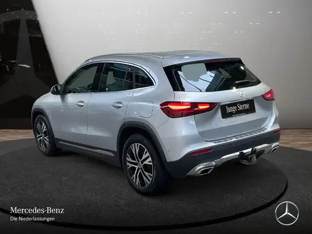 Mercedes-Benz GLA 180