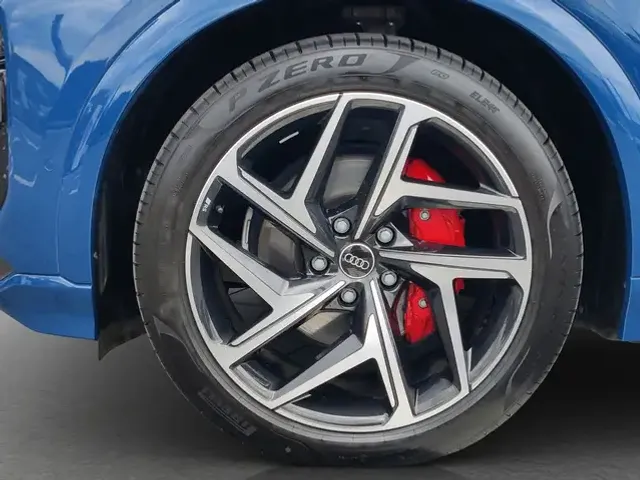 Audi Q6