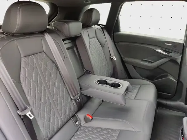 Audi Q6