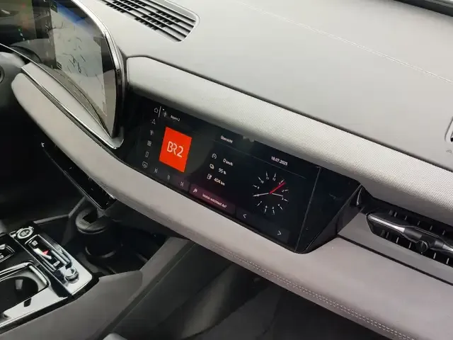 Audi Q6
