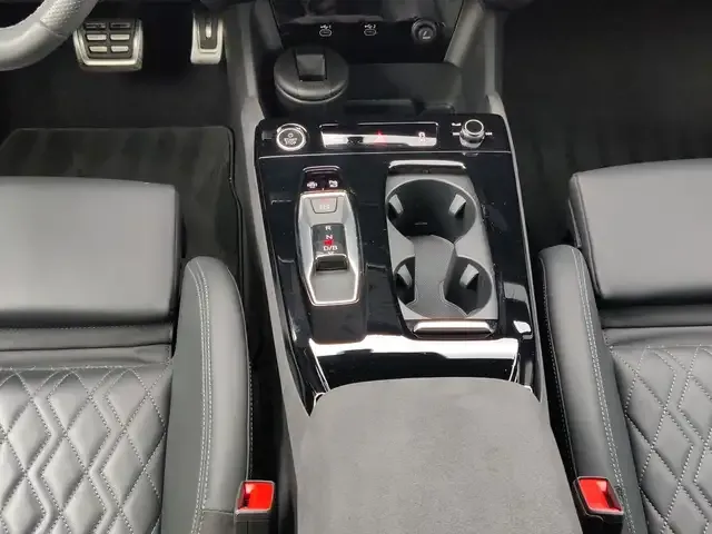 Audi Q6