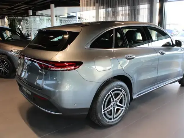 Mercedes-Benz EQC 400