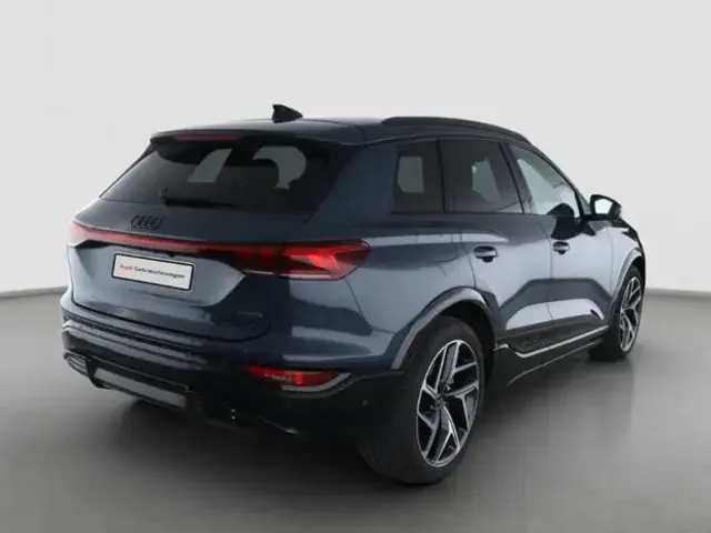 Audi Q6