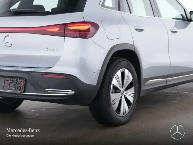 Mercedes-Benz EQA 300