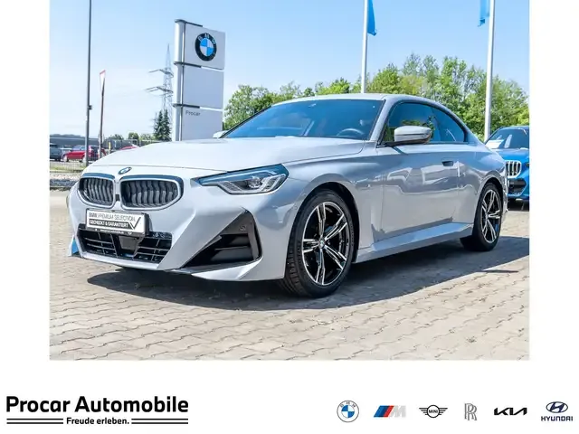BMW 218