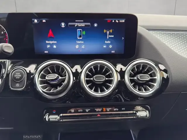 Mercedes-Benz GLA 180