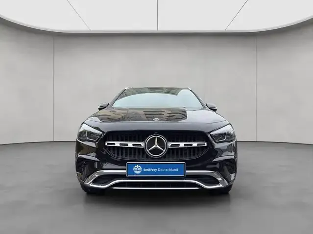 Mercedes-Benz GLA 180
