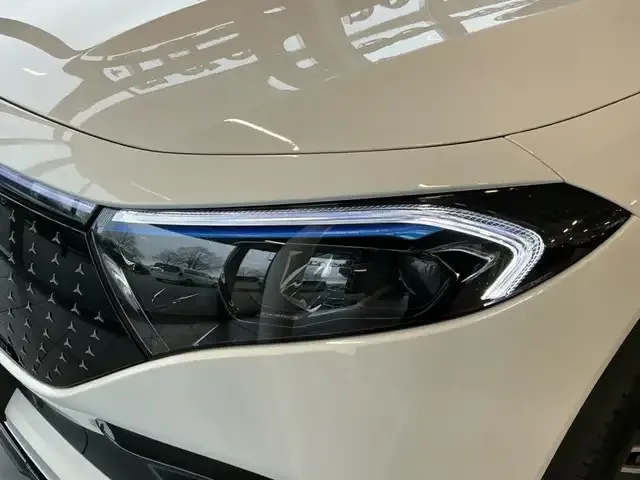 Mercedes-Benz EQB 300