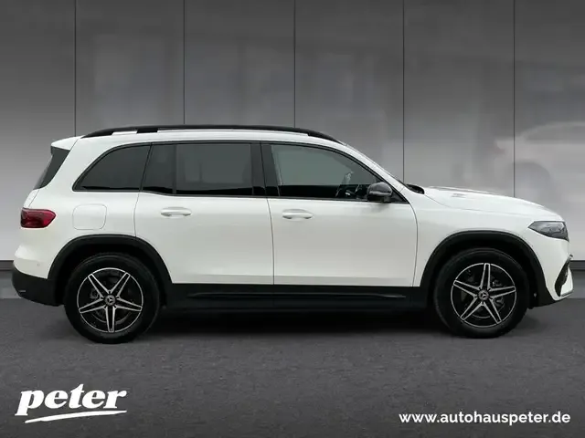 Mercedes-Benz EQB 300