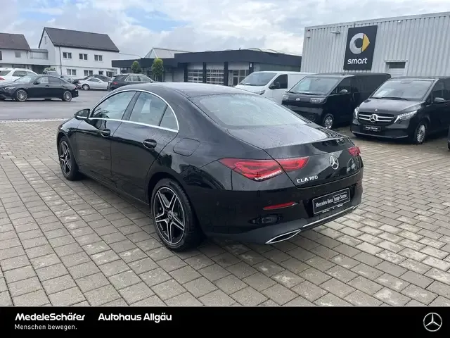 Mercedes-Benz CLA 180