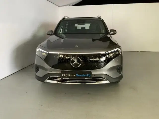 Mercedes-Benz EQB 300