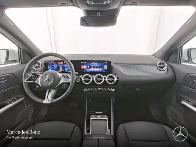 Mercedes-Benz EQA 300