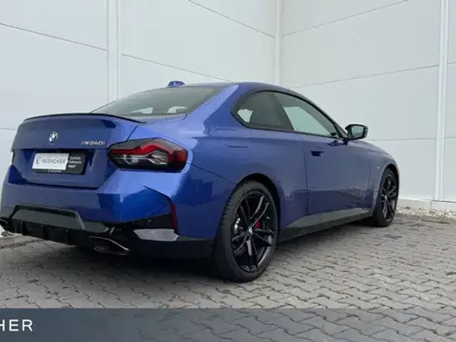 BMW 240