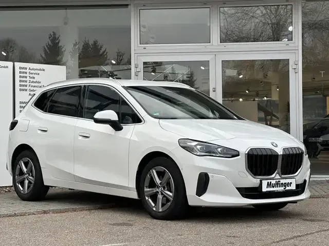 BMW 218