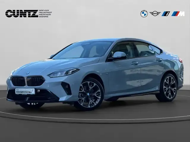 BMW 220