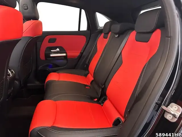 Mercedes-Benz GLA 220