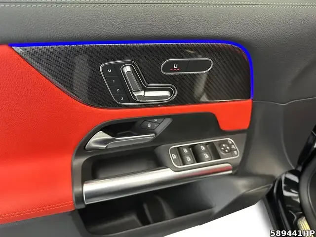 Mercedes-Benz GLA 220
