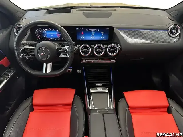 Mercedes-Benz GLA 220