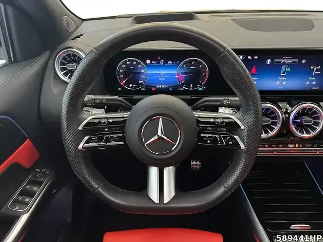 Mercedes-Benz GLA 220