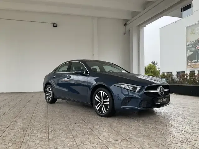 Mercedes-Benz A 250
