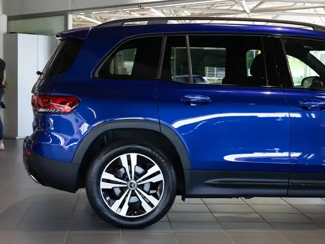 Mercedes-Benz GLB 200