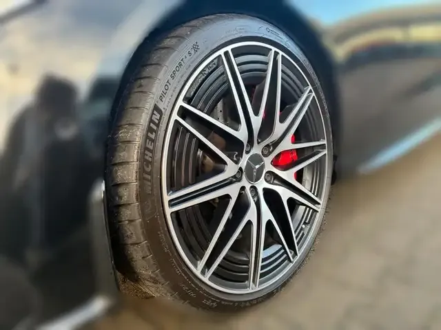 Mercedes-Benz C 43 AMG