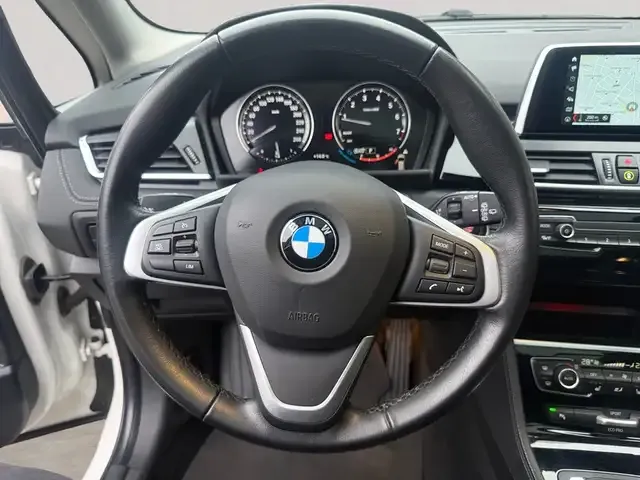 BMW 220
