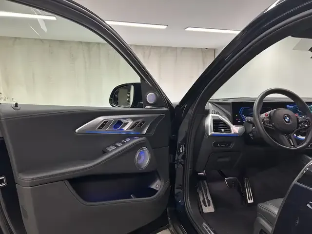 BMW XM