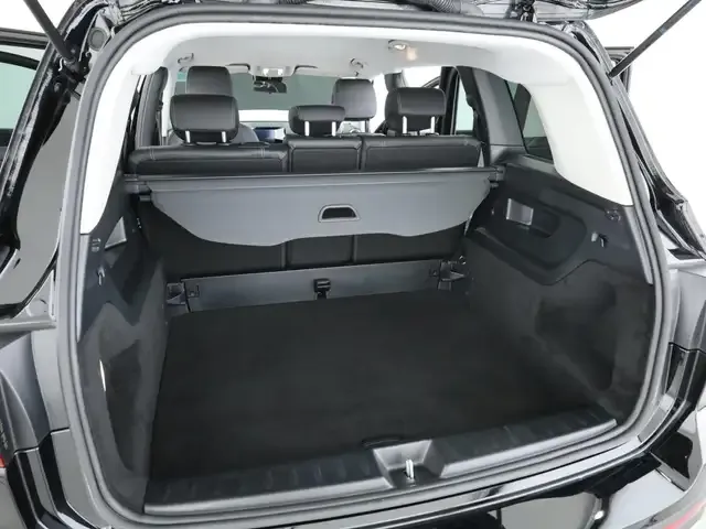 Mercedes-Benz GLB 220