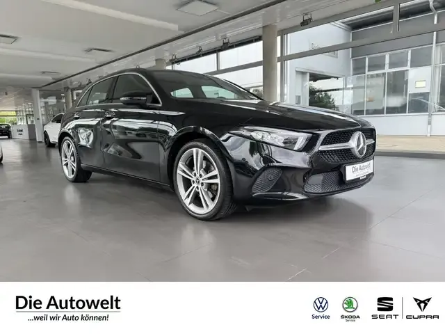 Mercedes-Benz A 220