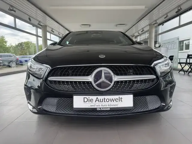Mercedes-Benz A 220