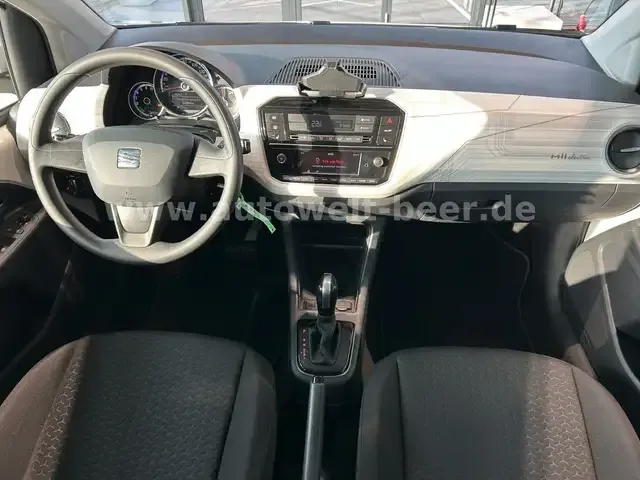 SEAT Mii