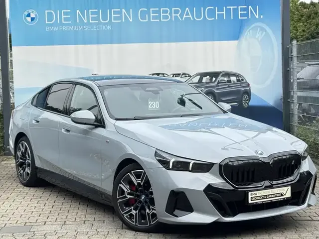 BMW i5