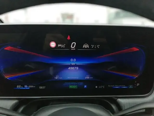 Mercedes-Benz EQE 43