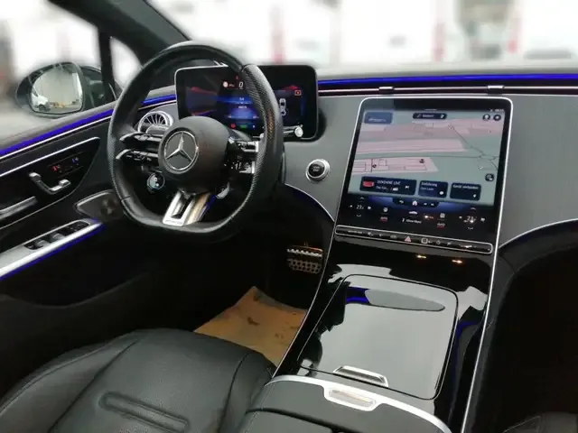 Mercedes-Benz EQE 43