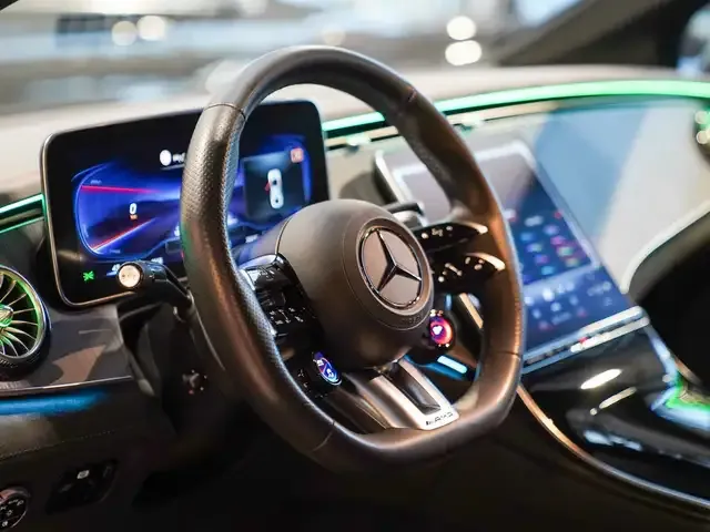 Mercedes-Benz EQE 43