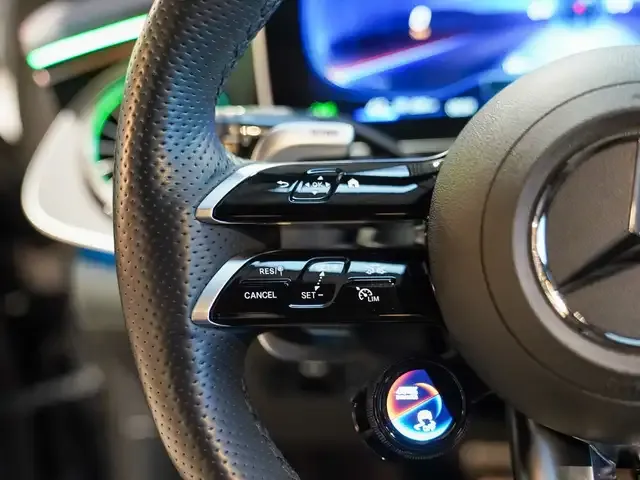 Mercedes-Benz EQE 43