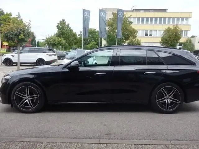 Mercedes-Benz E 220